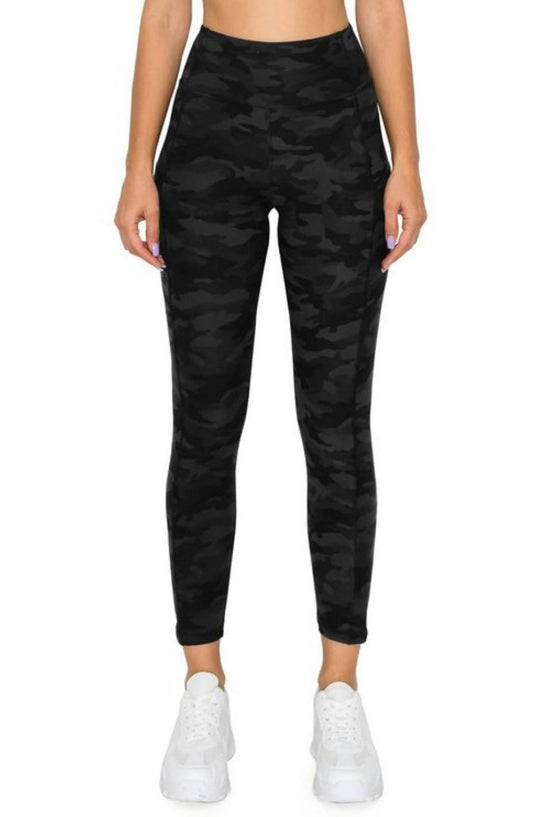 Plus Size Black Printed Camo Leggings